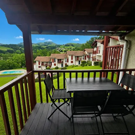 Appartamento T3 Proche D'espelette Dans Domaine Avec Piscine *